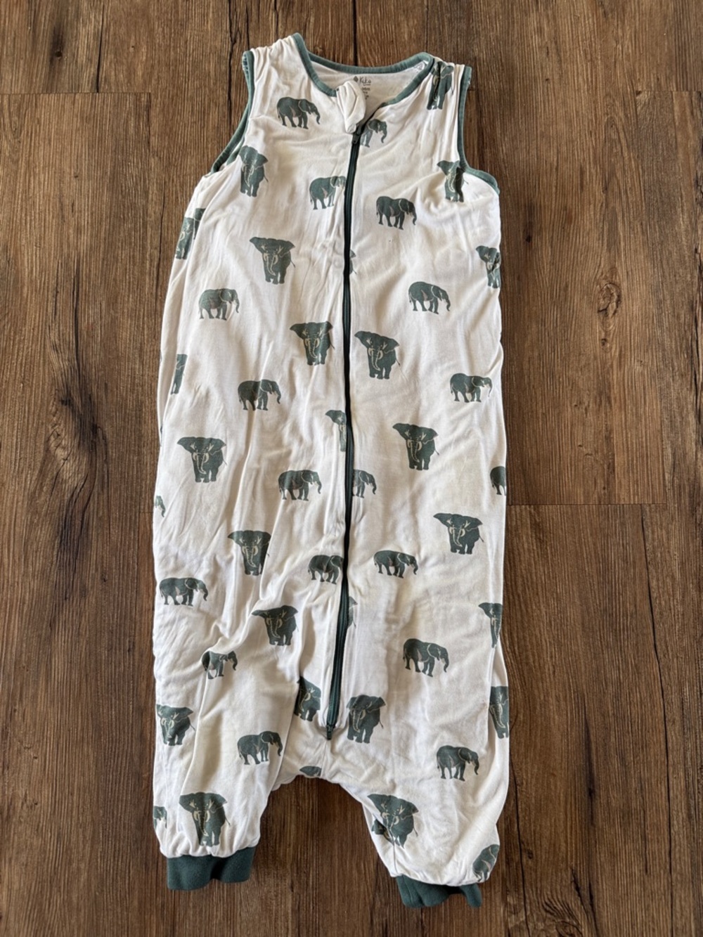 Kyte BABY White Sleeveless Sleep Sack with Sage Green Elephant Print